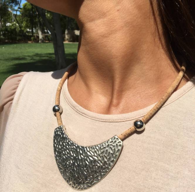 COLLAR NECKLACE